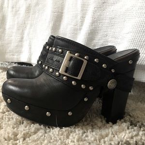 Vince Camuto Vintage Clogs